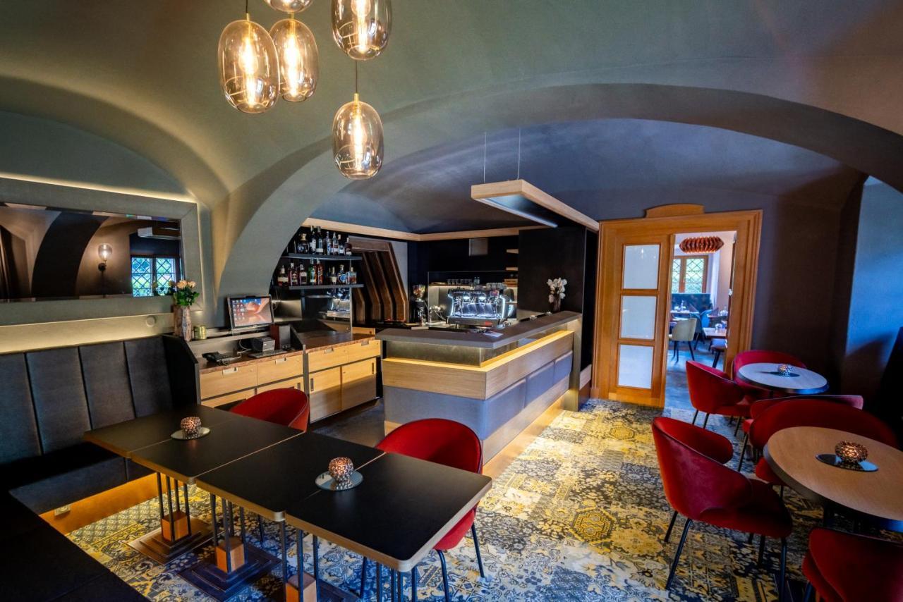 Chateau Loucen Garden Retreat Bagian luar foto