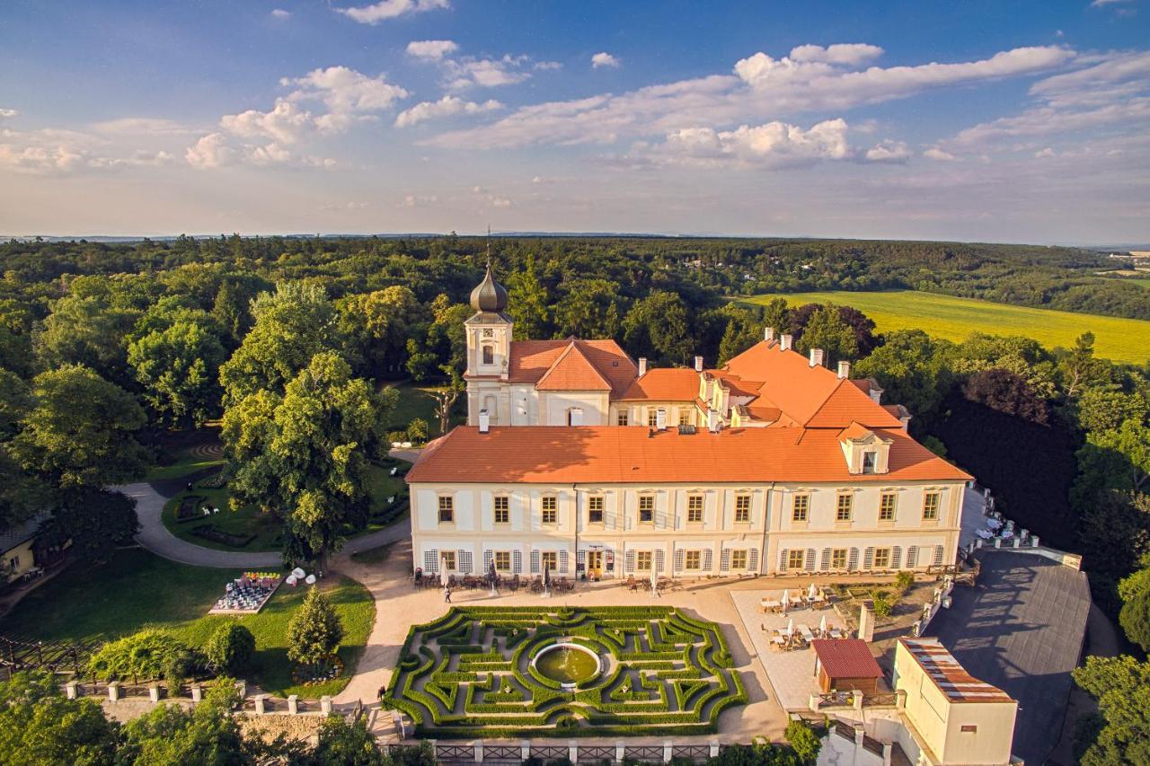 Chateau Loucen Garden Retreat Bagian luar foto