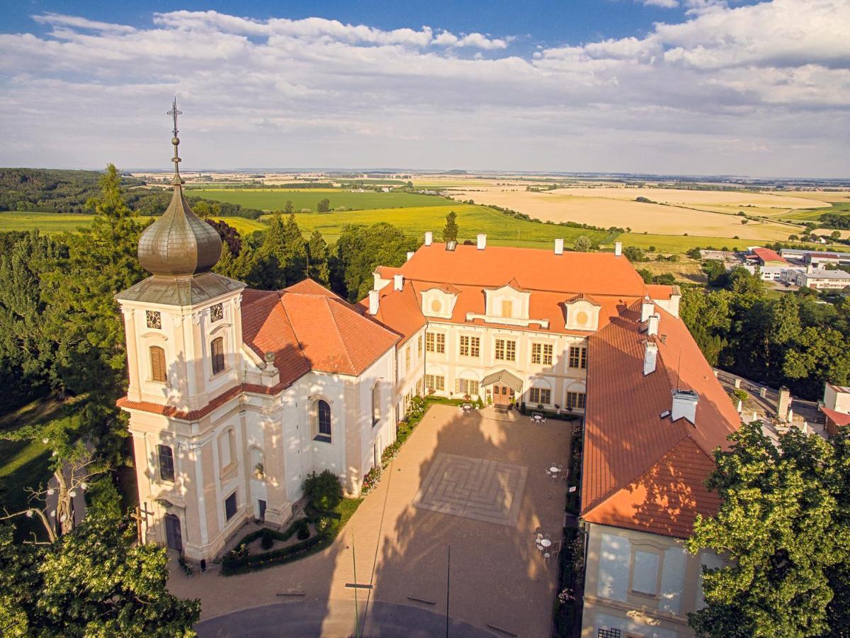 Chateau Loucen Garden Retreat Bagian luar foto