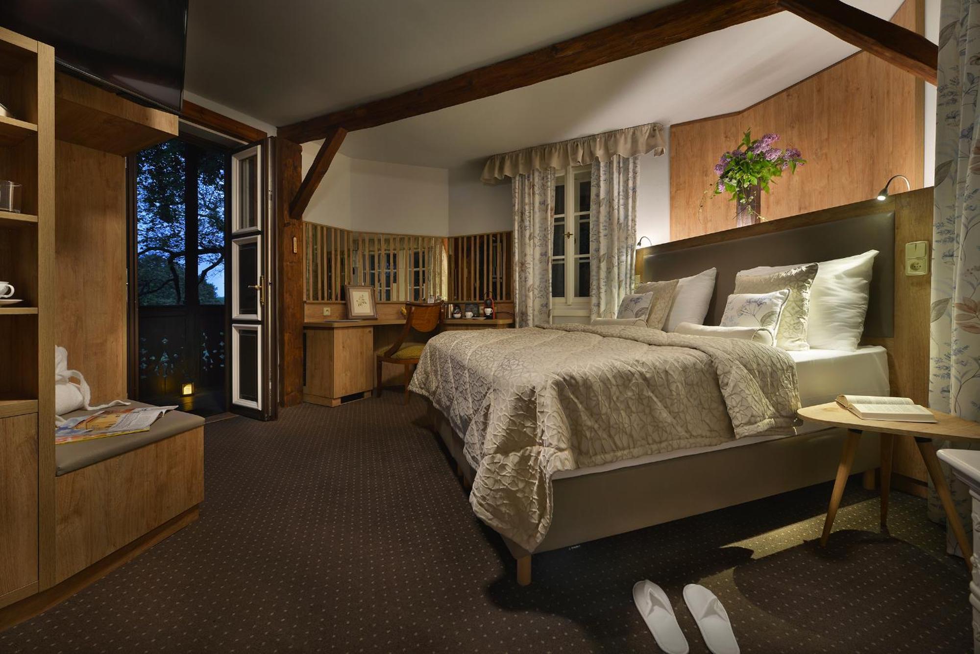 Chateau Loucen Garden Retreat Bagian luar foto