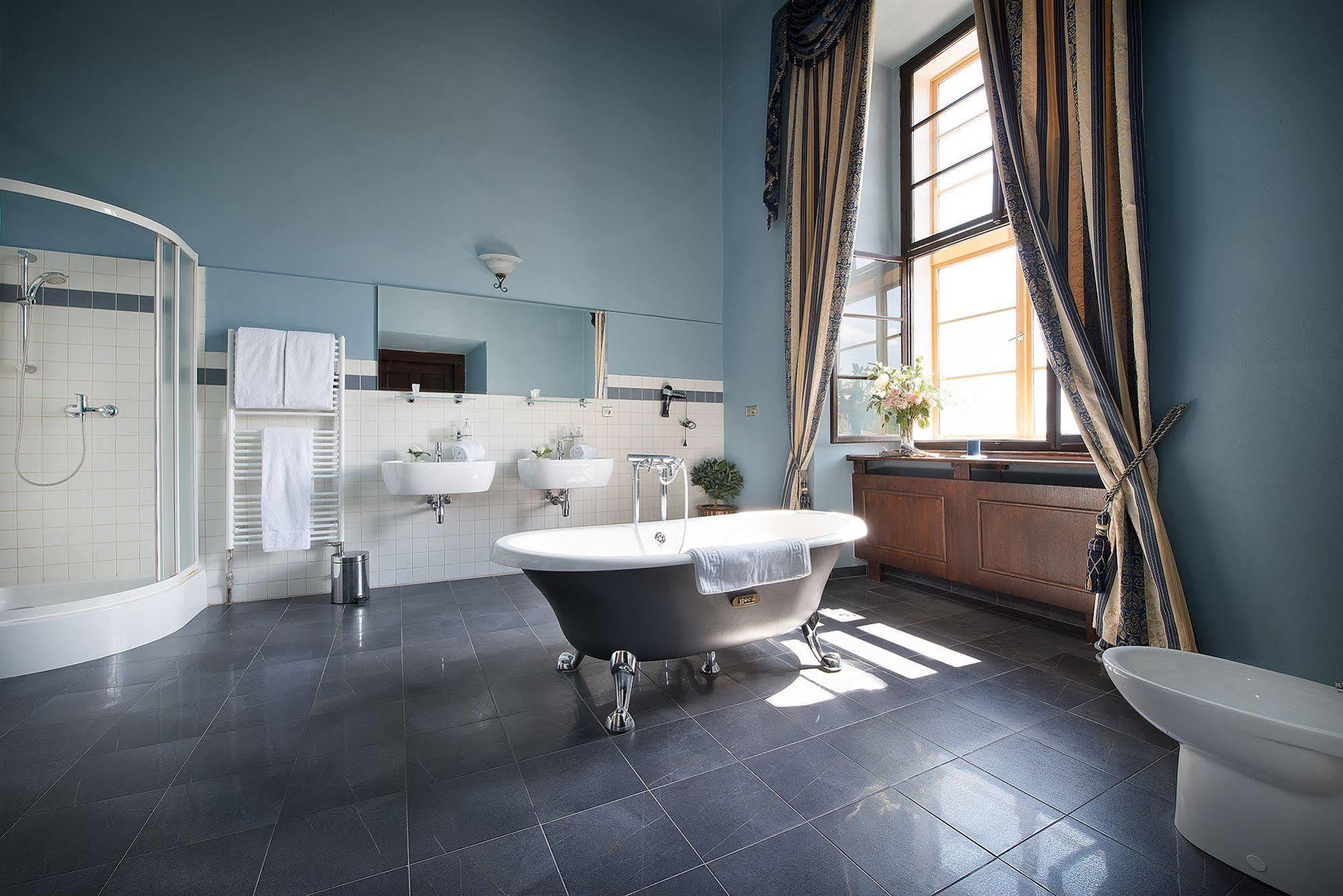 Chateau Loucen Garden Retreat Bagian luar foto